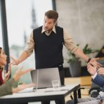 网上娱乐对现代生活的影响:从放松到社交的全新体验 q75y1itc8